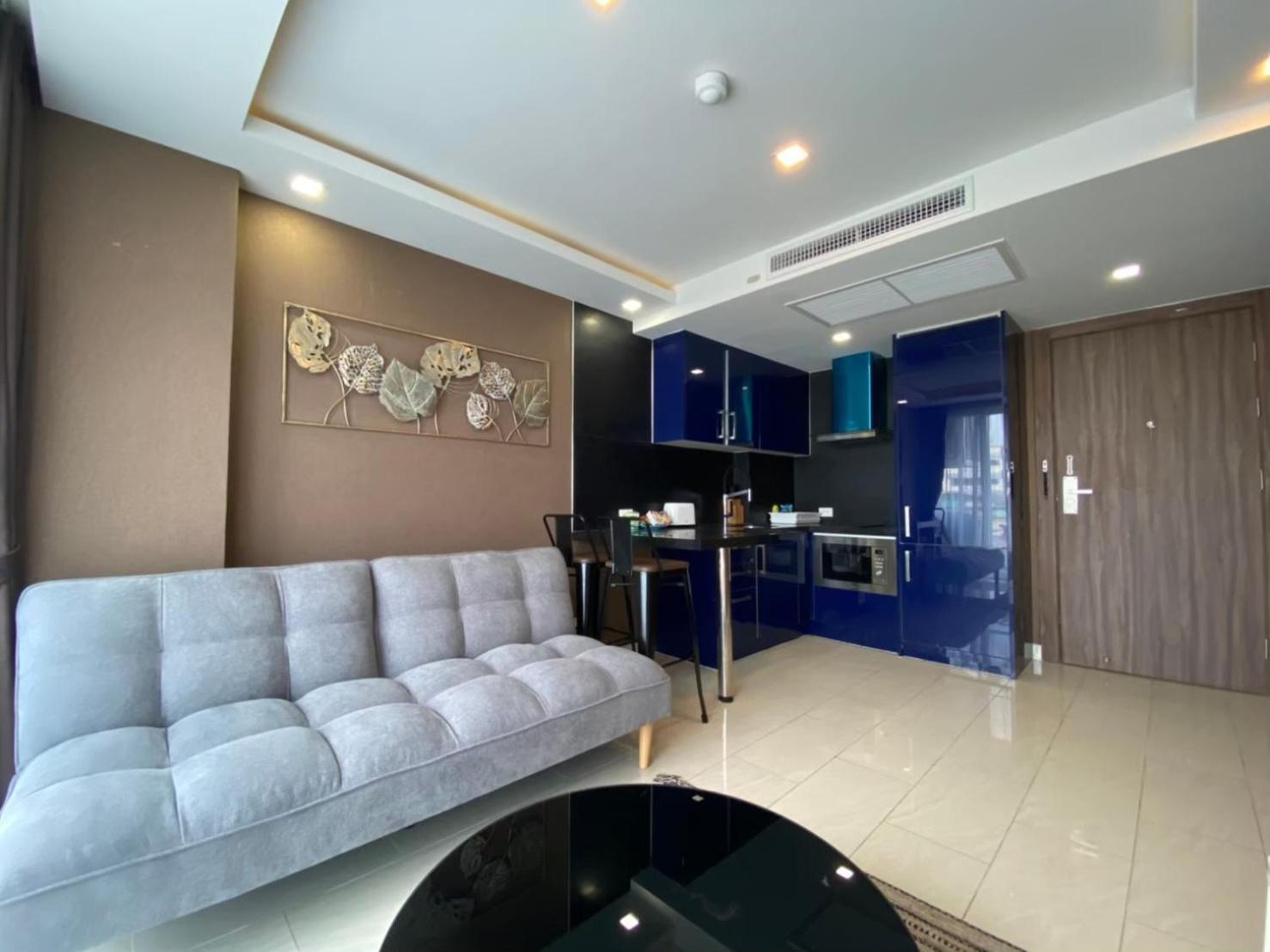 Grand Avenue X Monthstayz Thailand *