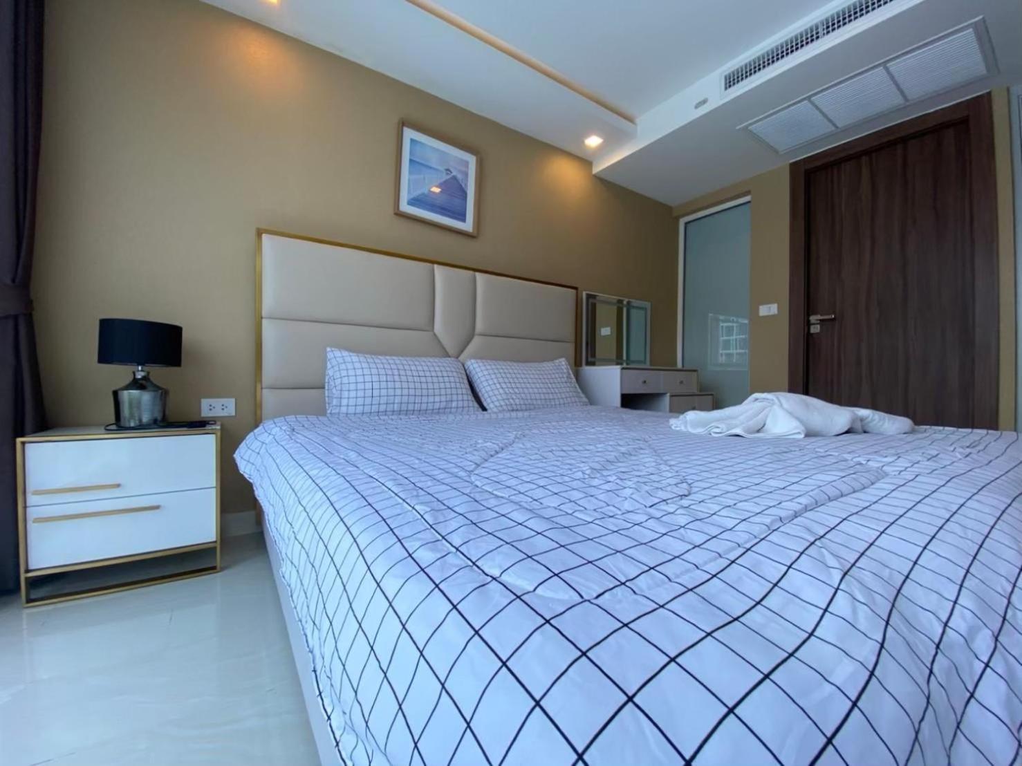 Grand Avenue X Monthstayz Thailand