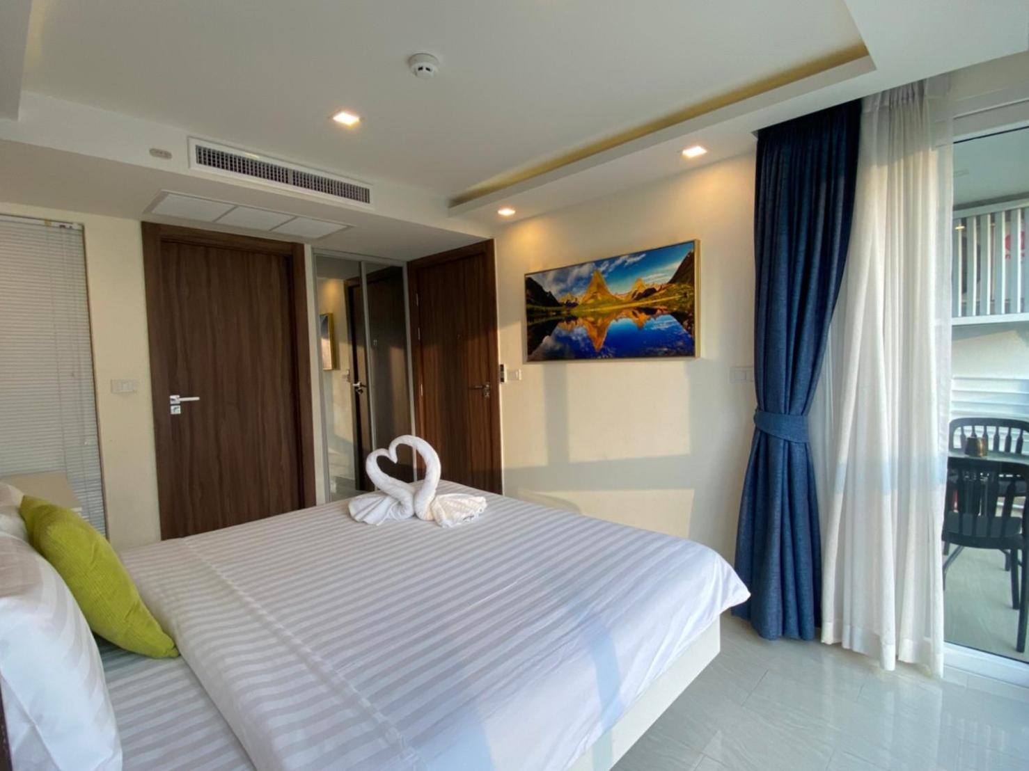 Grand Avenue X Monthstayz Thailand